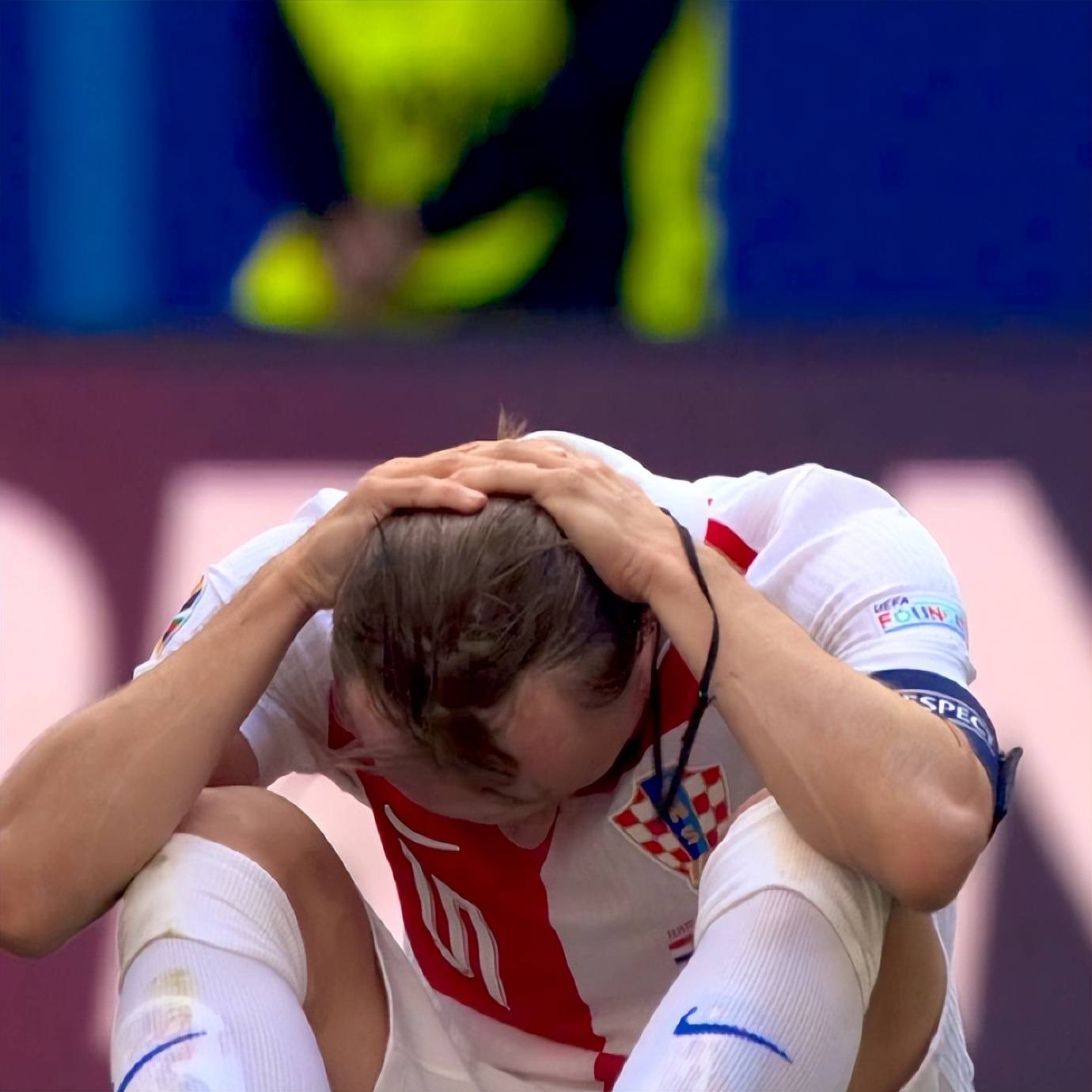 华体会活动-德国选手在摔跤比赛中实现逆转